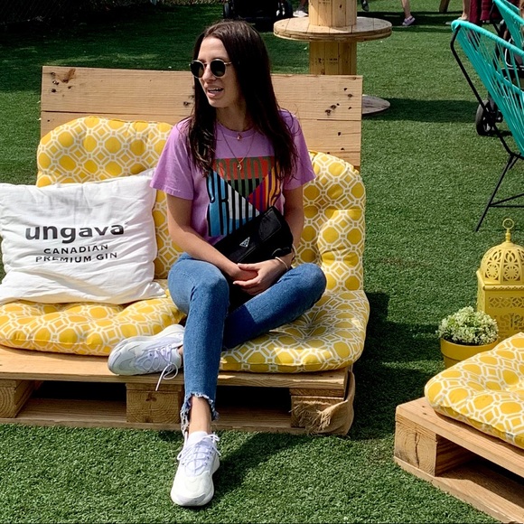 🥂 Meet your Posher, Sophie 🥂 - Picture 13 of 16